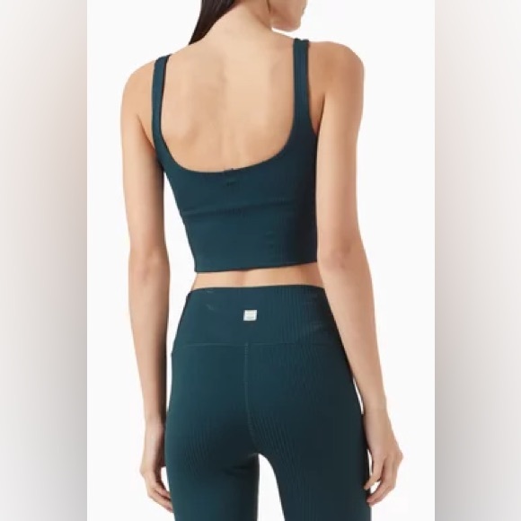 Vuori Inversion Rib Support Tank - Picture 3 of 6